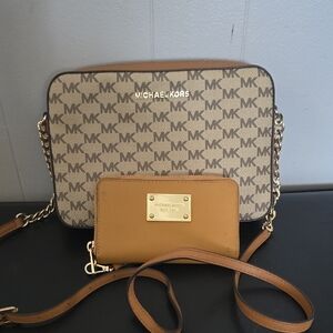Michael Kors Brown Crossbody Bag and Wallet Set 💫👜
